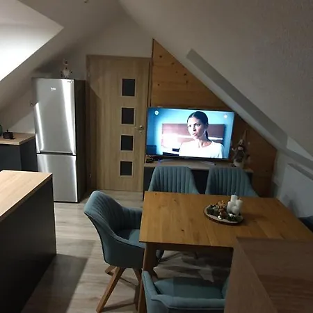 Scarlett * Mýto pod Ďumbierom